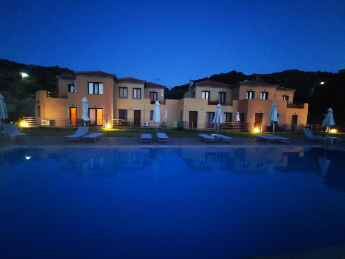 Molivos Sunset Apartments Mithimna Bagian luar foto