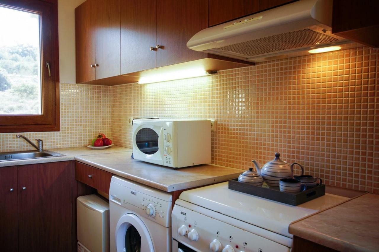 Molivos Sunset Apartments Mithimna Bagian luar foto